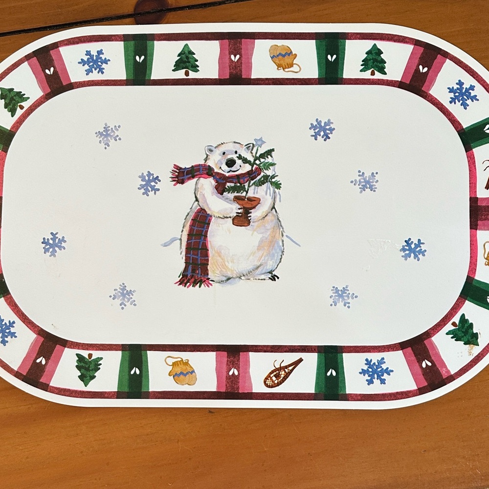 Pfaltzgraff set of 4 reversible Snow Bear Placemats.